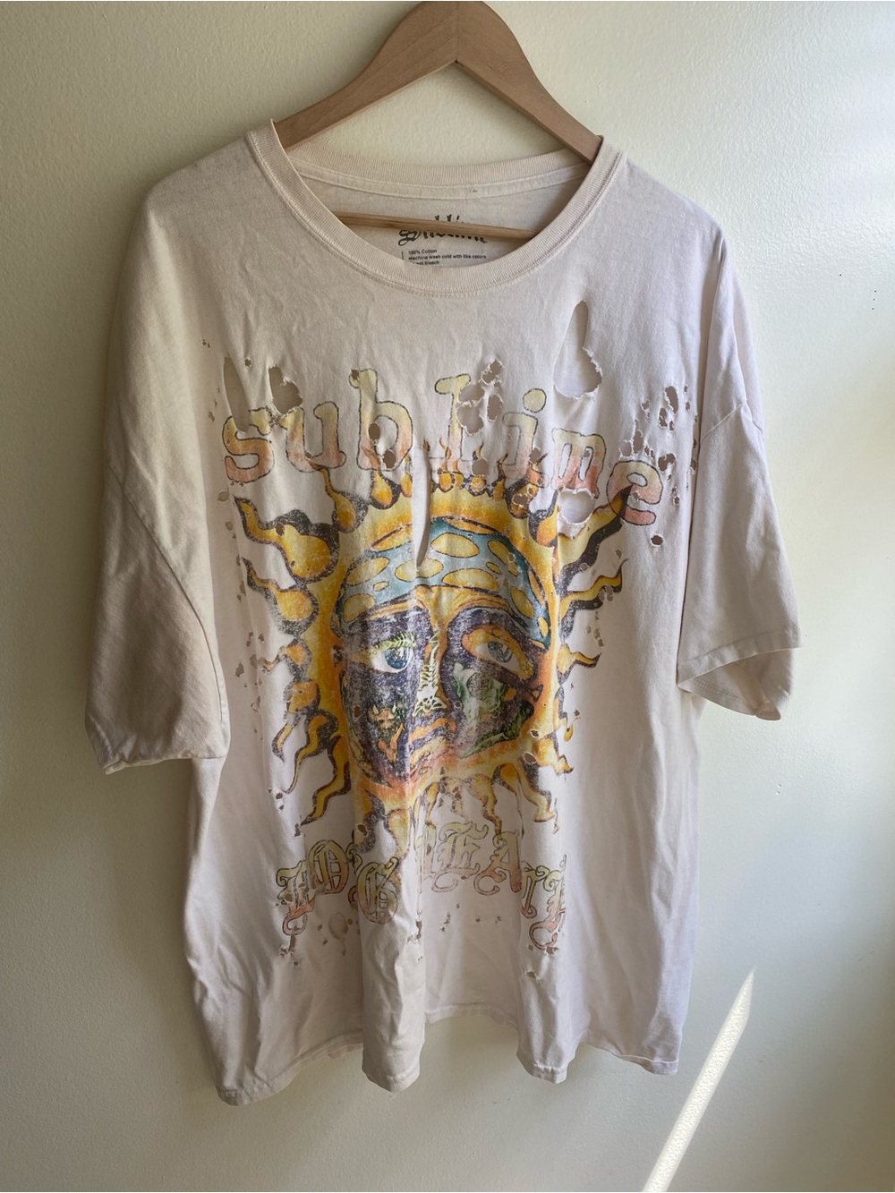 Sublime distressed tee